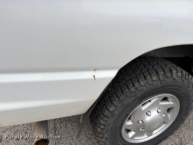 image for item DW7335 2012 Ford E250 van