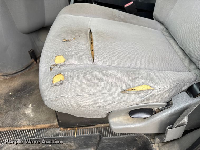 image for item DW7335 2012 Ford E250 van