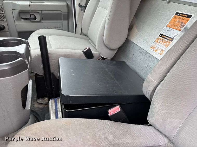 image for item DW7335 2012 Ford E250 van