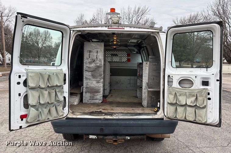image for item DW7335 2012 Ford E250 van