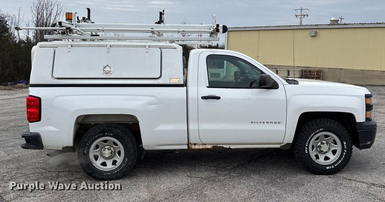 image for item DW7336 2015 Chevrolet Silverado pickup truck