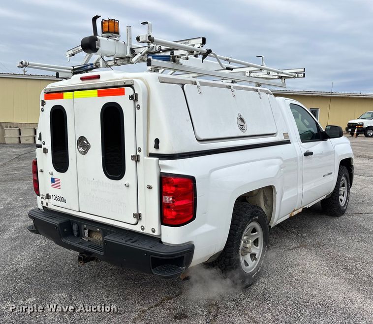 image for item DW7336 2015 Chevrolet Silverado pickup truck