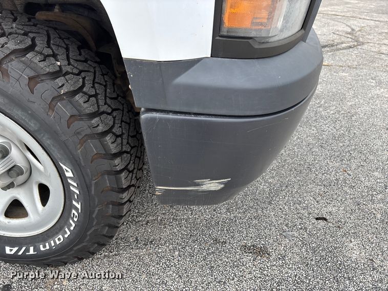 image for item DW7336 2015 Chevrolet Silverado pickup truck