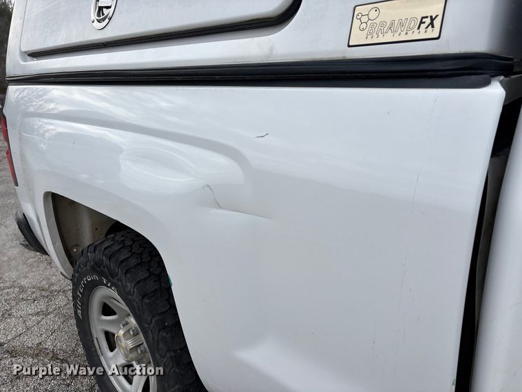 image for item DW7336 2015 Chevrolet Silverado pickup truck