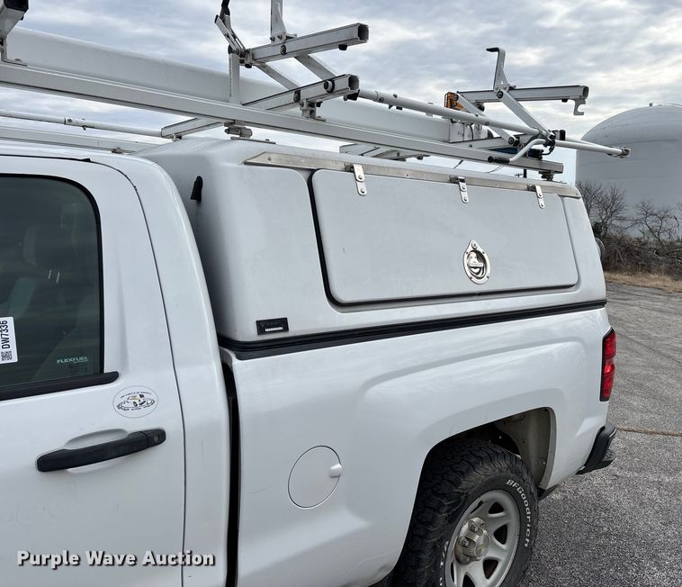 image for item DW7336 2015 Chevrolet Silverado pickup truck