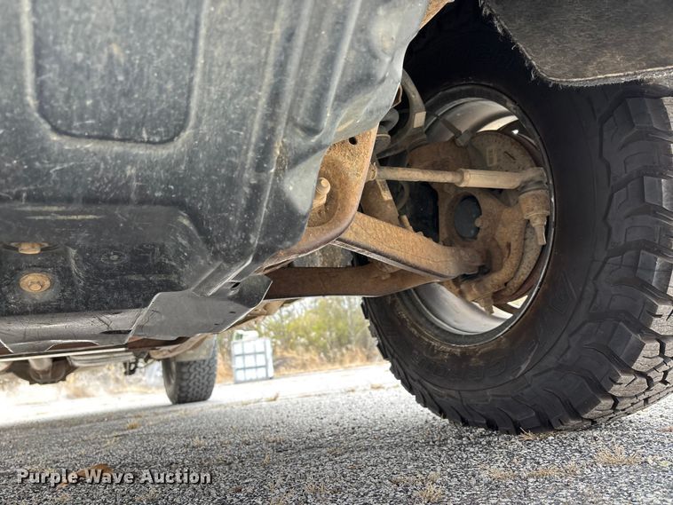 image for item DW7336 2015 Chevrolet Silverado pickup truck