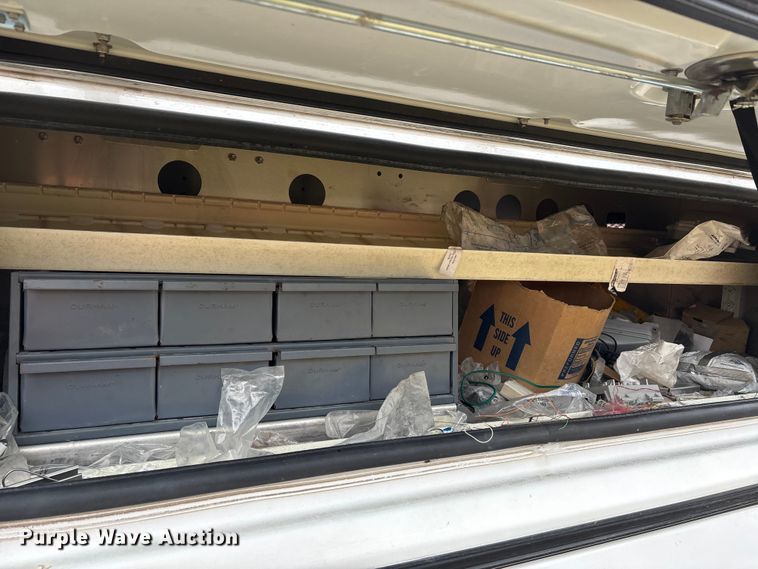 image for item DW7336 2015 Chevrolet Silverado pickup truck