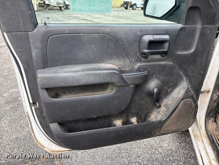 image for item DW7336 2015 Chevrolet Silverado pickup truck