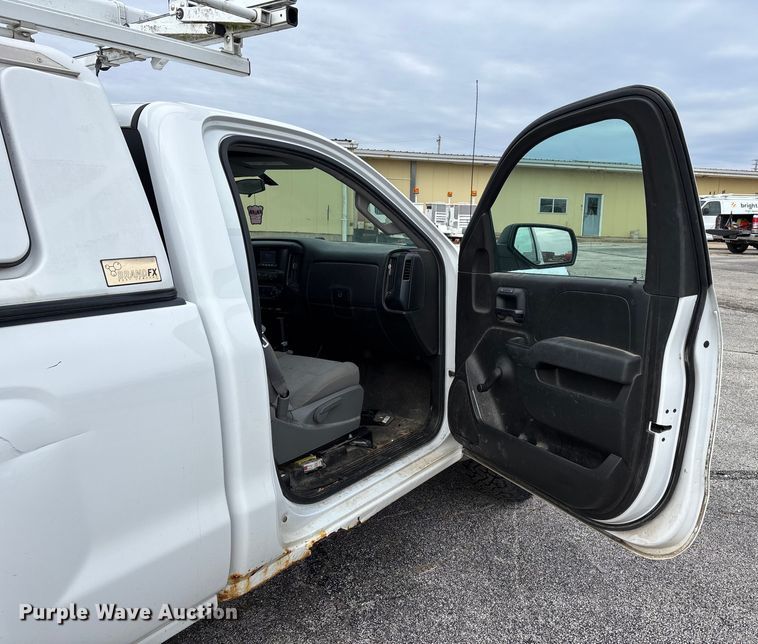 image for item DW7336 2015 Chevrolet Silverado pickup truck