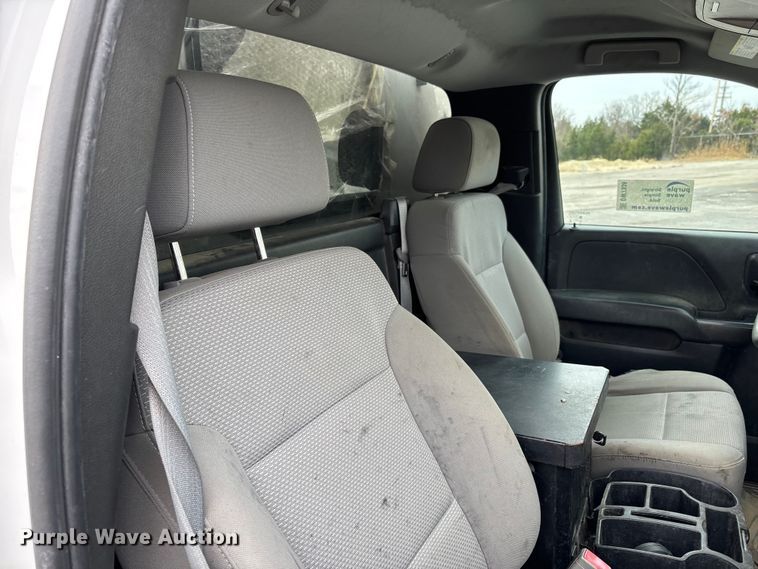 image for item DW7336 2015 Chevrolet Silverado pickup truck