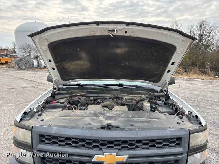 image for item DW7336 2015 Chevrolet Silverado pickup truck