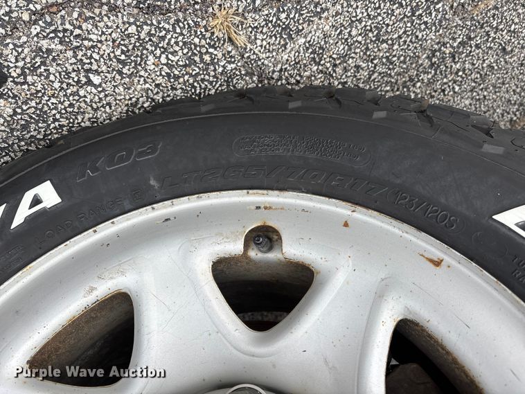 image for item DW7336 2015 Chevrolet Silverado pickup truck