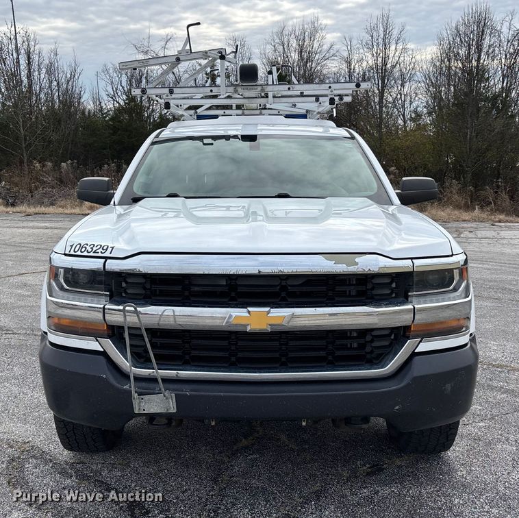 image for item DW7337 2016 Chevrolet Silverado 1500 pickup truck