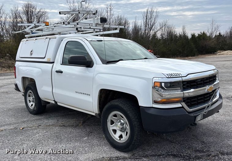 image for item DW7337 2016 Chevrolet Silverado 1500 pickup truck