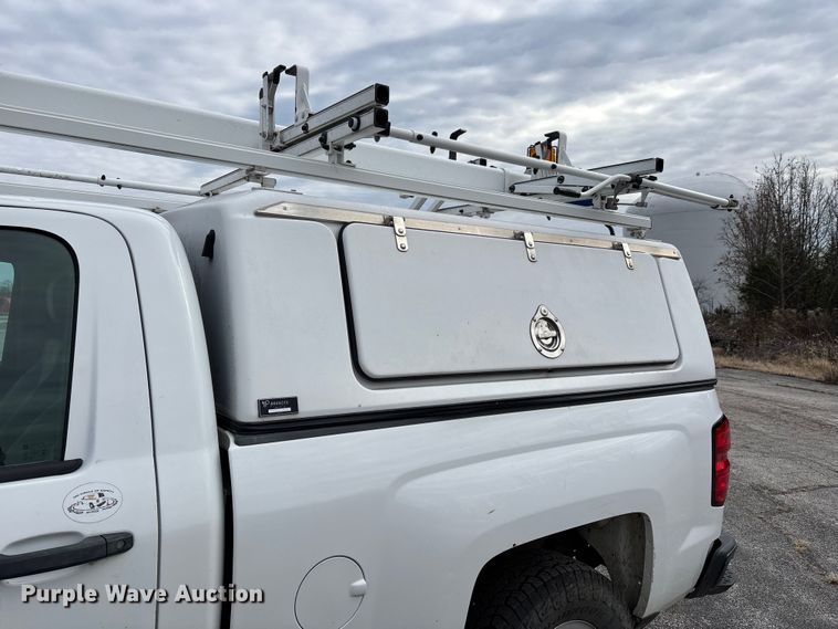 image for item DW7337 2016 Chevrolet Silverado 1500 pickup truck