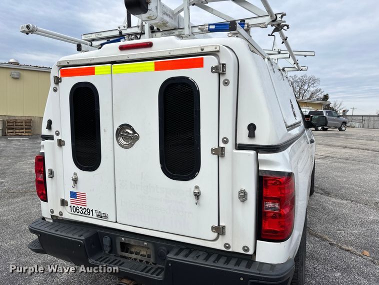 image for item DW7337 2016 Chevrolet Silverado 1500 pickup truck