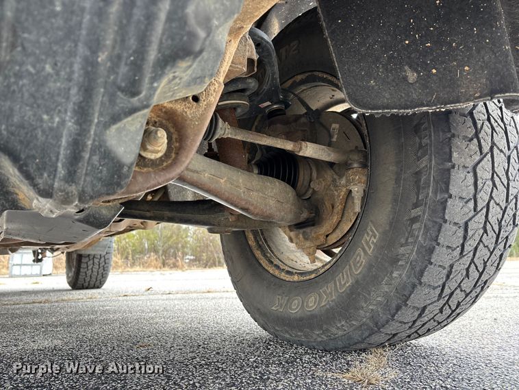 image for item DW7337 2016 Chevrolet Silverado 1500 pickup truck