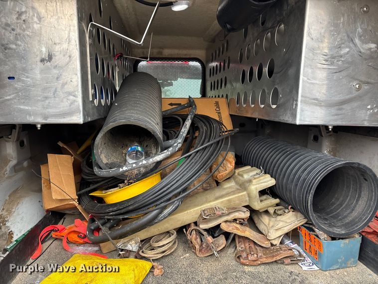 image for item DW7337 2016 Chevrolet Silverado 1500 pickup truck