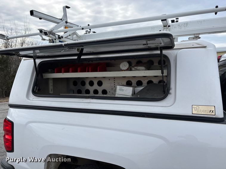 image for item DW7337 2016 Chevrolet Silverado 1500 pickup truck