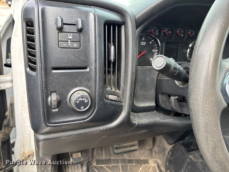 image for item DW7337 2016 Chevrolet Silverado 1500 pickup truck