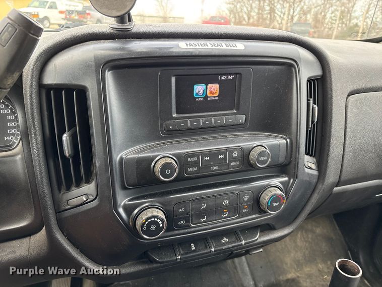 image for item DW7337 2016 Chevrolet Silverado 1500 pickup truck