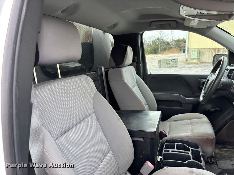 image for item DW7337 2016 Chevrolet Silverado 1500 pickup truck