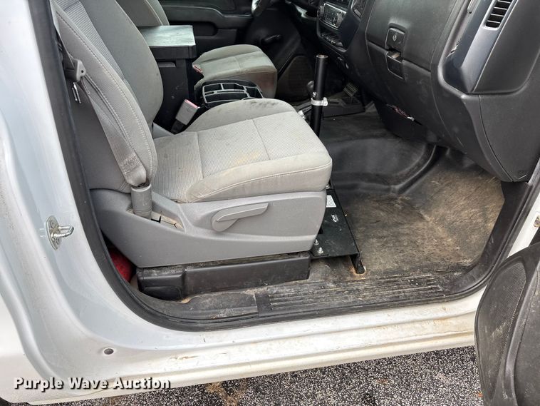 image for item DW7337 2016 Chevrolet Silverado 1500 pickup truck