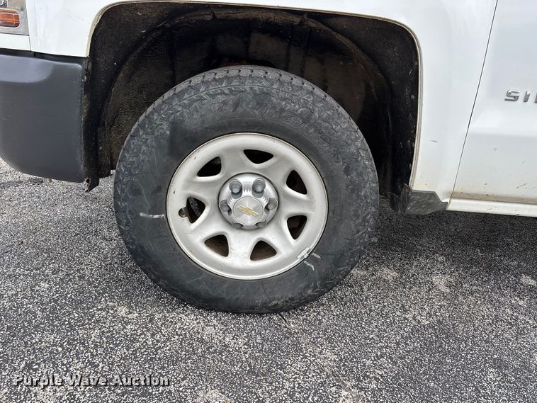 image for item DW7337 2016 Chevrolet Silverado 1500 pickup truck