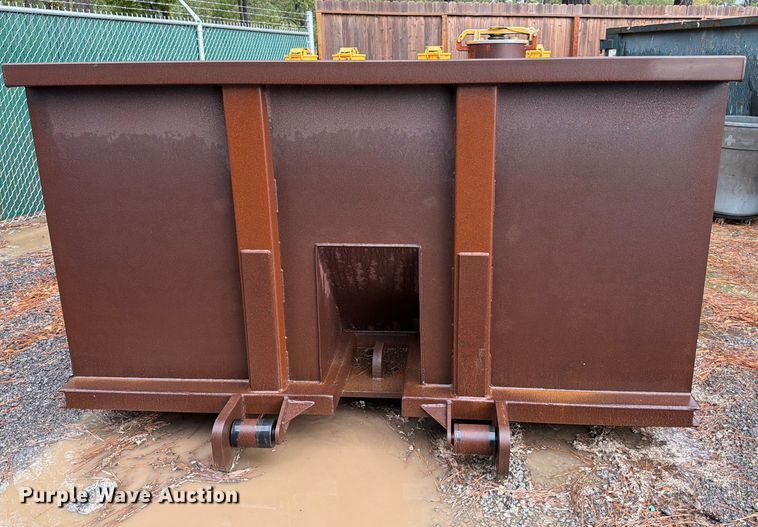 image for item DX5904 Roll off fuel and lube skid