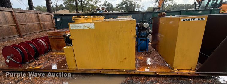 image for item DX5904 Roll off fuel and lube skid