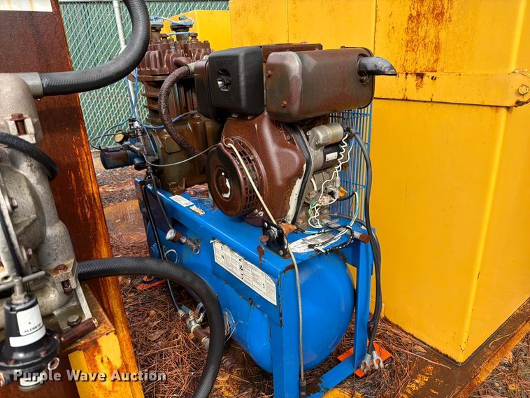 image for item DX5904 Roll off fuel and lube skid