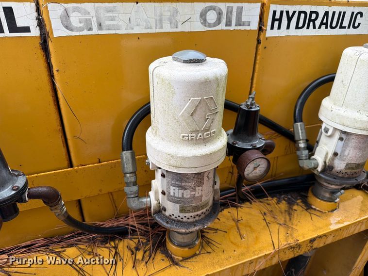 image for item DX5904 Roll off fuel and lube skid