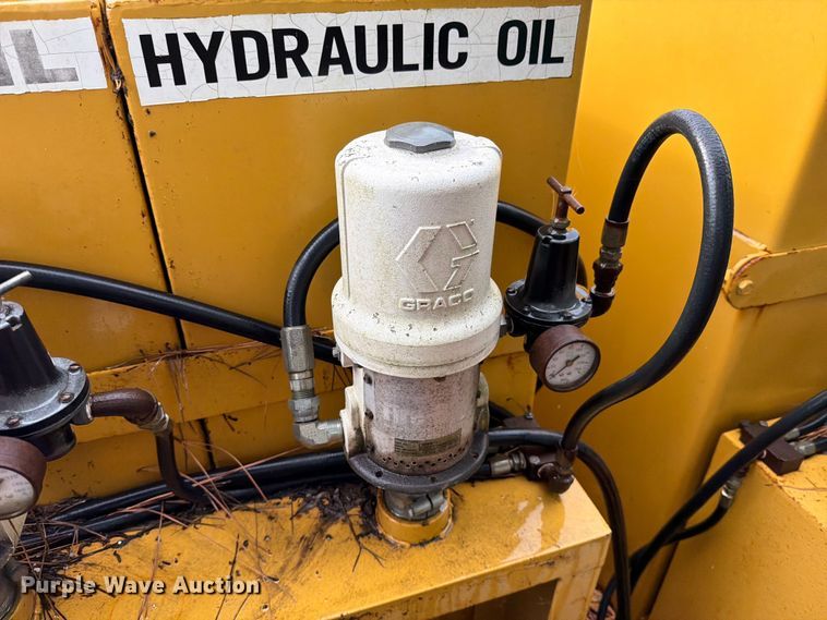 image for item DX5904 Roll off fuel and lube skid