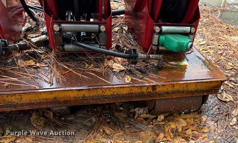 image for item DX5904 Roll off fuel and lube skid