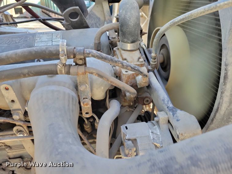 image for item DX6602 1988 Ford L8000 truck cab and chassis