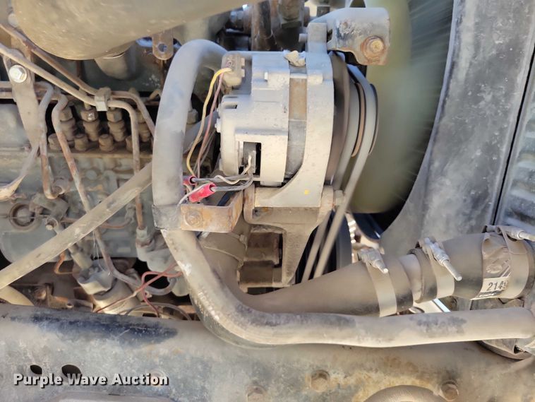 image for item DX6602 1988 Ford L8000 truck cab and chassis