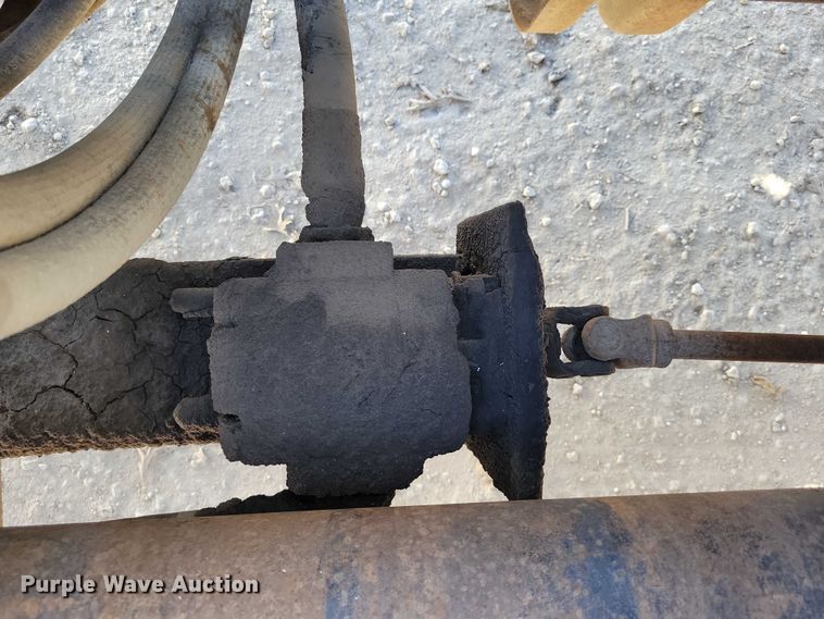 image for item DX6602 1988 Ford L8000 truck cab and chassis