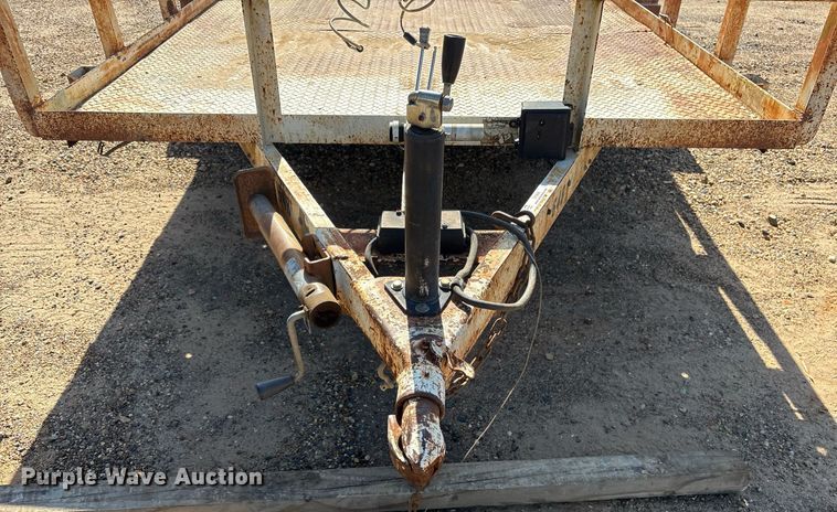 image for item DY0898 1999 Road Clipper utility trailer