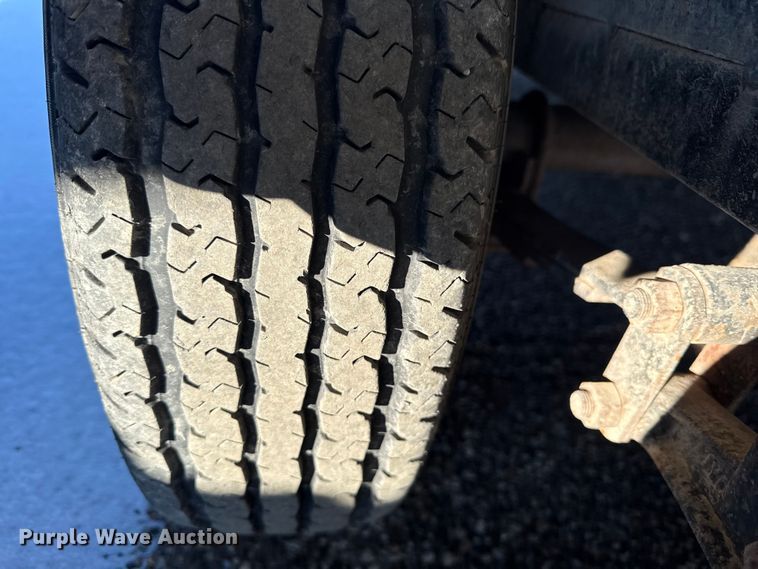 image for item DY8435 2007 Park utility trailer