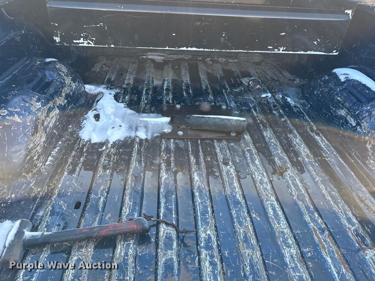 image for item DY8438 2006 Dodge Ram 2500 Mega Cab pickup truck