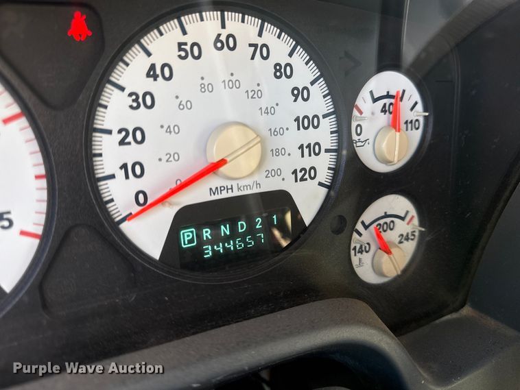 image for item DY8438 2006 Dodge Ram 2500 Mega Cab pickup truck