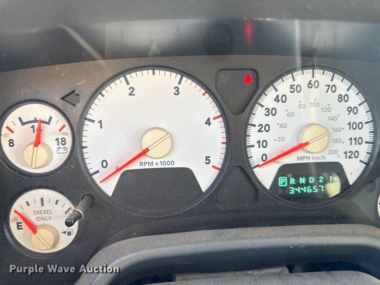 image for item DY8438 2006 Dodge Ram 2500 Mega Cab pickup truck