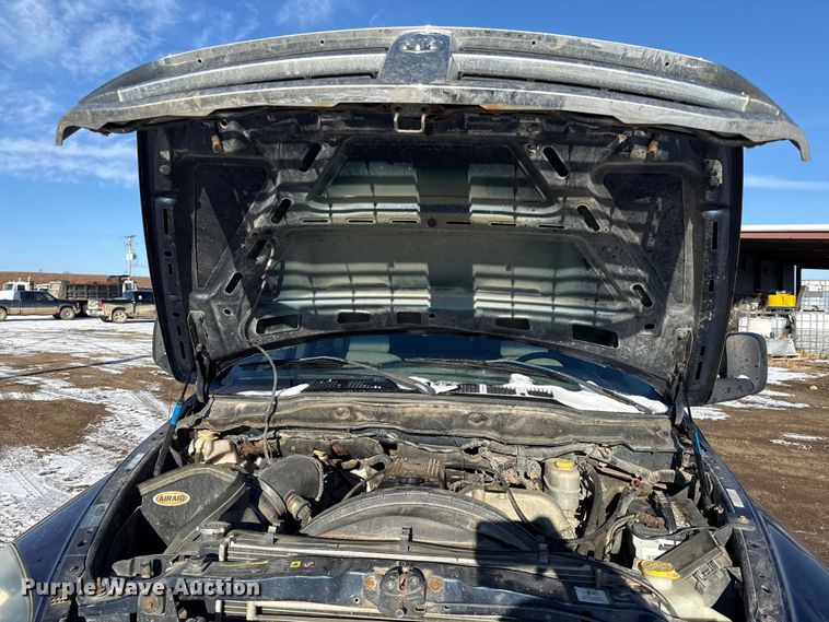 image for item DY8438 2006 Dodge Ram 2500 Mega Cab pickup truck