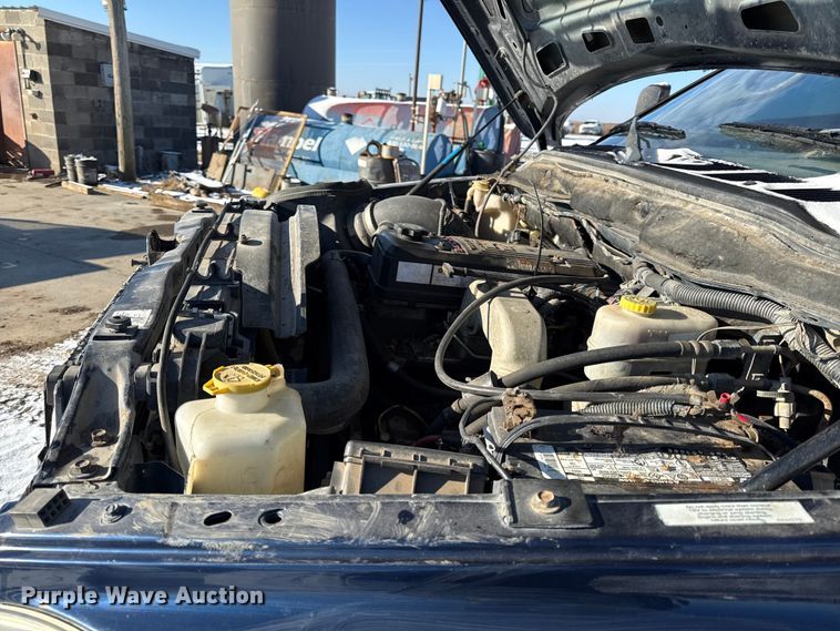 image for item DY8438 2006 Dodge Ram 2500 Mega Cab pickup truck