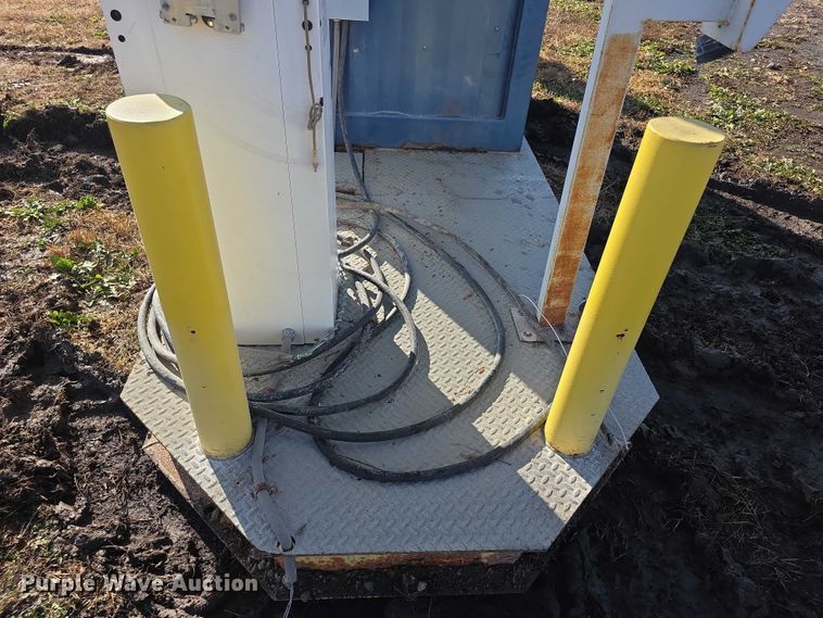 image for item DZ3583 HySecurity StrongArmPark DC 14 guard shack