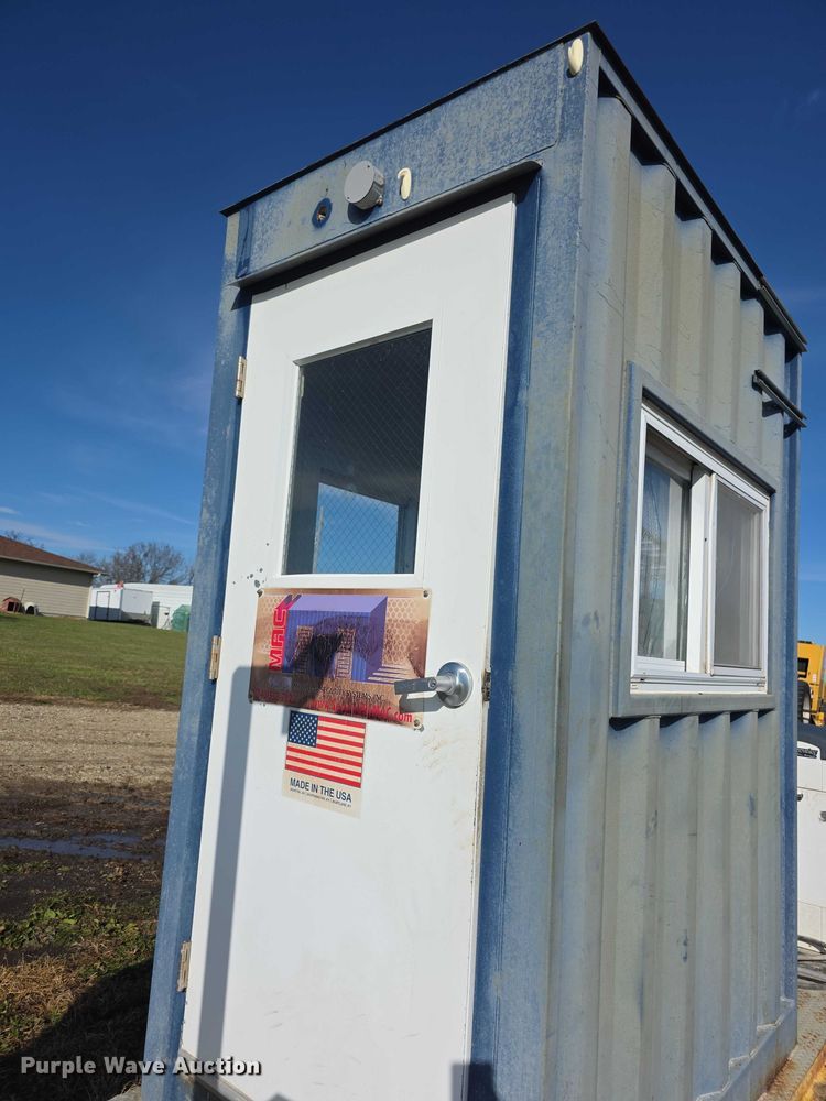 image for item DZ3583 HySecurity StrongArmPark DC 14 guard shack