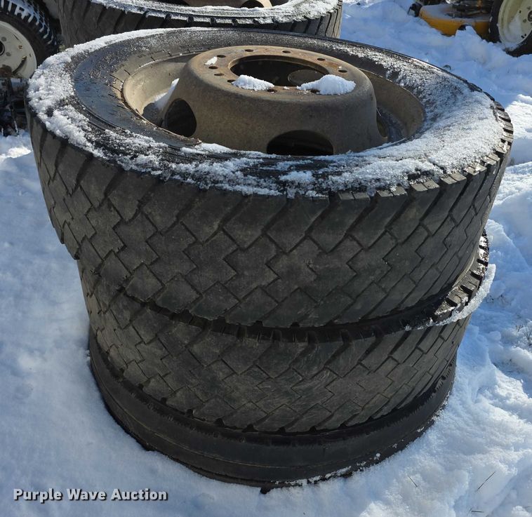 image for item DZ3641 (6) tires and wheels