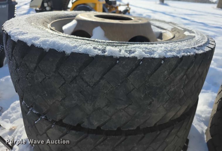 image for item DZ3641 (6) tires and wheels