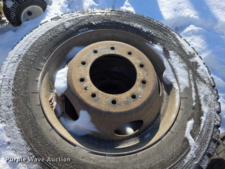 image for item DZ3641 (6) tires and wheels