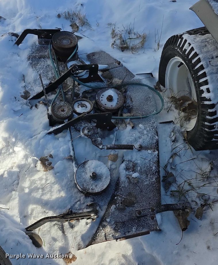 image for item DZ3642 (3) lawn mowers